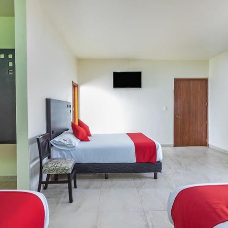 Oyo Hotel Emperadores Inn, Atlixco Kültér fotó