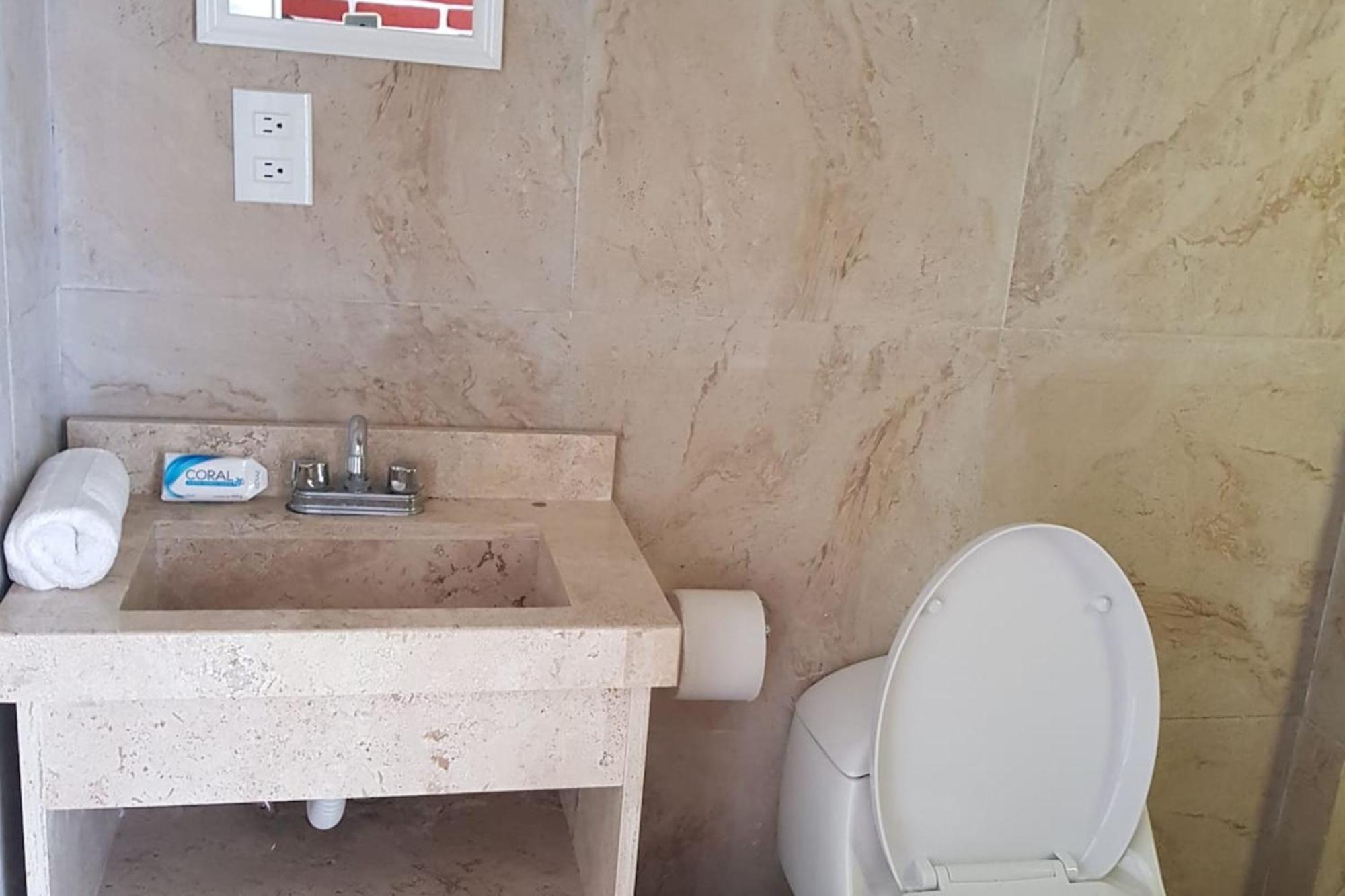 Oyo Hotel Emperadores Inn, Atlixco Kültér fotó
