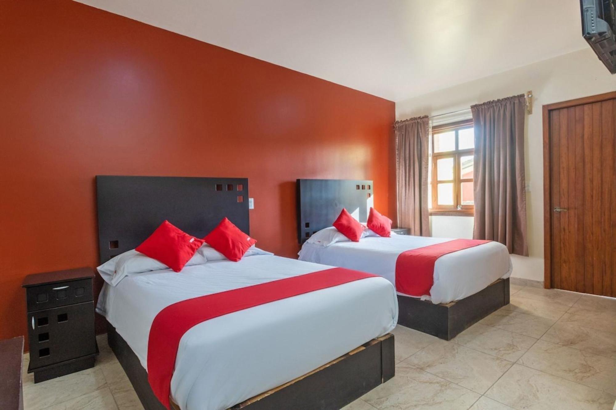 Oyo Hotel Emperadores Inn, Atlixco Kültér fotó