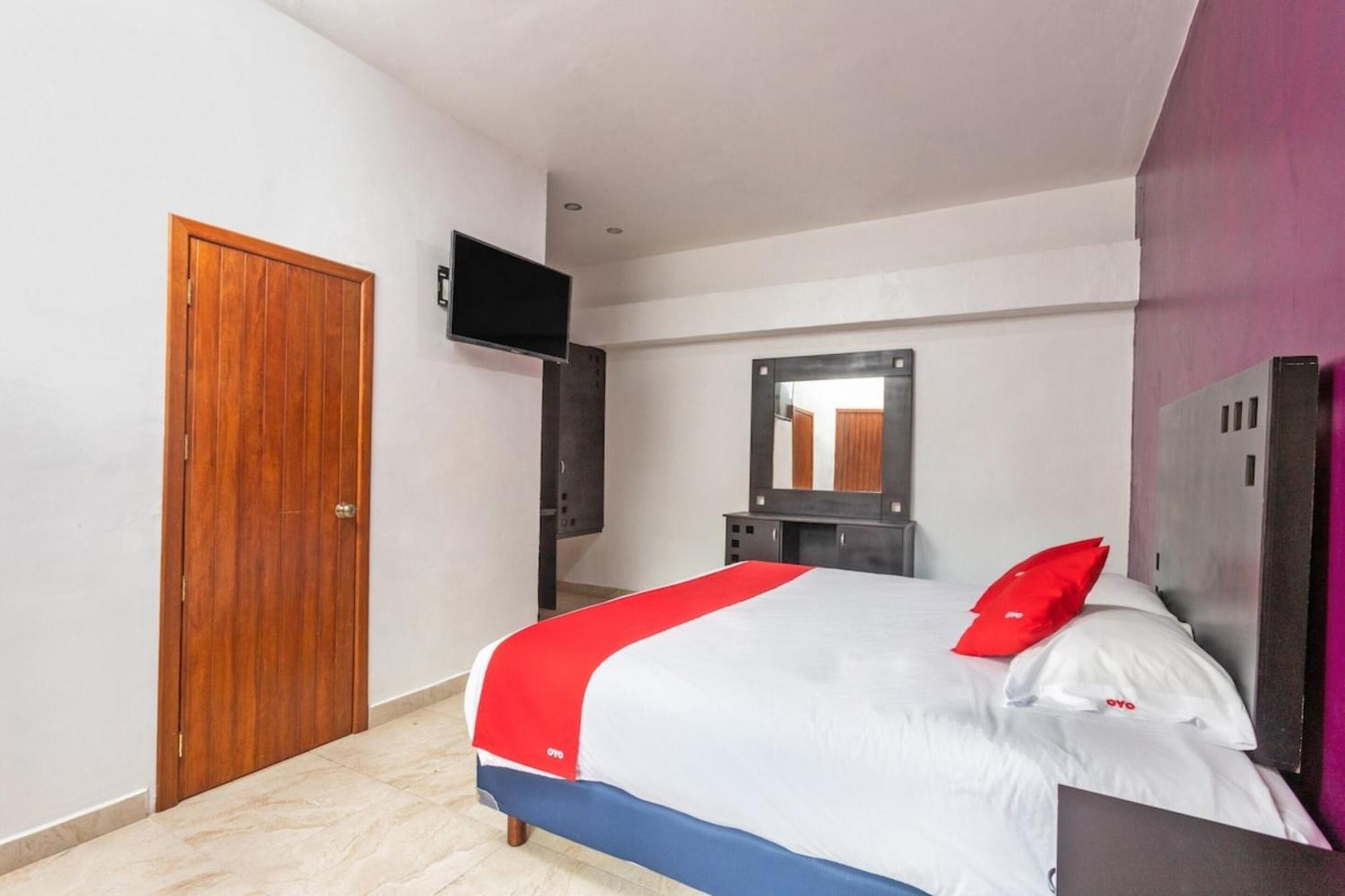 Oyo Hotel Emperadores Inn, Atlixco Kültér fotó