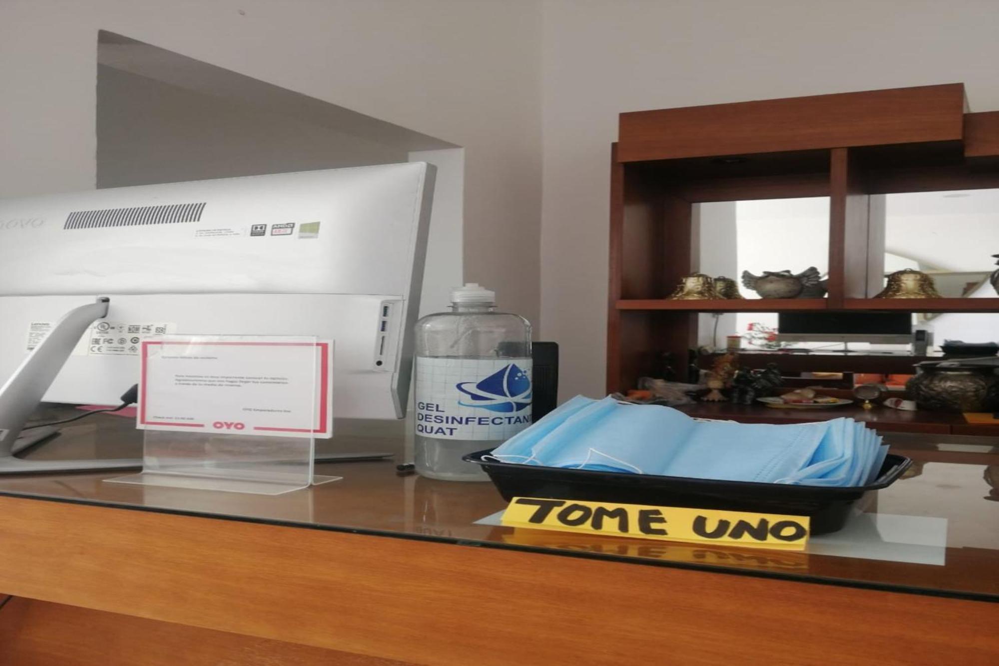 Oyo Hotel Emperadores Inn, Atlixco Kültér fotó
